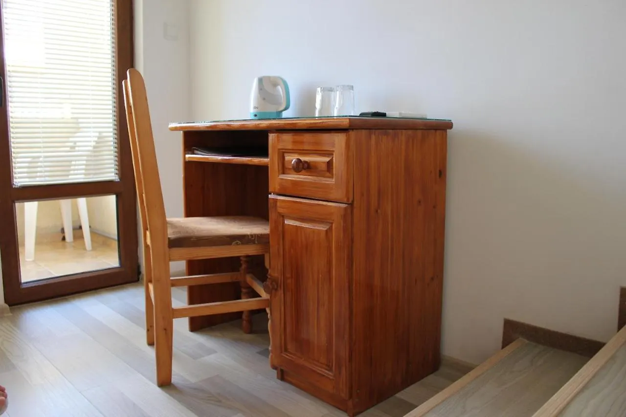 Radik Guest Rooms Σωζόπολη Ξενοδοχείο